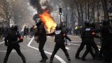 Во Франции более 100 человек задержаны полицией в ходе погромов