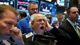 Dow Jones рухнул сразу на 800 пунктов за день