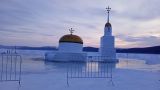 Не успели освятить: в Челябинской области снежный храм ушел под воду
