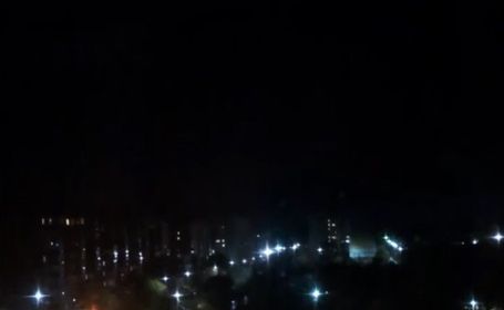 Жителей Днепропетровской области напугали неоновая вспышка и желтое небо Жителей Днепропетровской области напугали неоновая вспышка и желтое небо