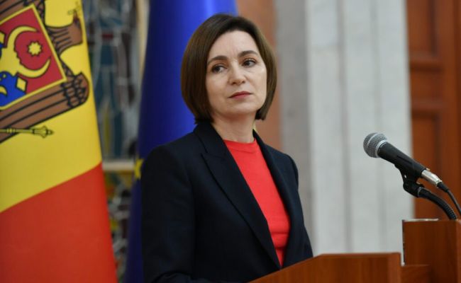В парламенте Молдавии требуют отстранить и посадить Санду за измену Родине В парламенте Молдавии требуют отстранить и посадить Санду за измену Родине