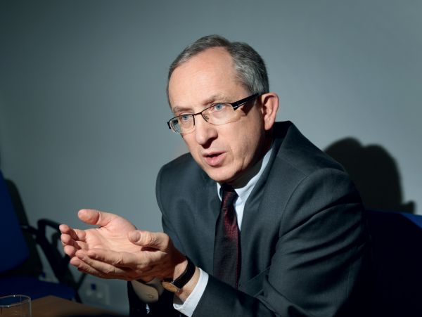 Украину предостерегли от введения санкций против РФ