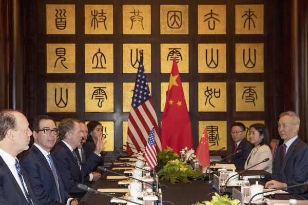 Новый этап торговых переговоров между США и Китаем пройдет в Шанхае