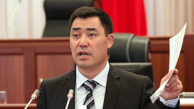 Жапаров сказал о сложении полномочий и.о. президента и премьера Киргизии Жапаров сказал о сложении полномочий и.о. президента и премьера Киргизии