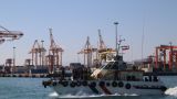 В Иране в порту перевернулся строящийся военный корабль