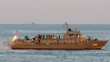 Инцидент в заливе: корабль ВМС Ирана попал под дружественный огонь