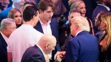 Младший сын Трампа Бэррон появился на публике с новым имиджем