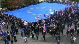 У разума есть предел, у идиотизма нет — эксперт о гигантском флаге ЕС в Тбилиси