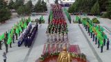 В Туркмении в День Победы возложат цветы к памятникам павшим воинам