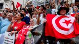 Тысячи тунисцев вышли на протесты против президента страны
