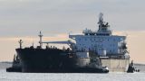 Эсминцы США не отпугнули российское топливо от Венесуэлы: пришел следующий танкер