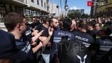 У Тбилисского горсуда происходят стычки протестующих с полицией