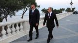 Путин и Алиев пообщались в Бишкеке «на ногах»