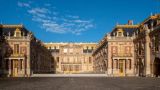 Седьмой раз за восемь дней: Версаль опять объявил эвакуацию