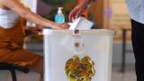 В день выборов в Армении происходят нападения на штабы оппозиции