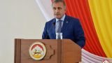В обход парламента: президент Южной Осетии нашел способ продолжить работу