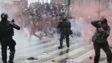 В Колубмии протестующие убили полицейского, застрелившего двух участников протестов