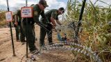 Власти Техаса восстановят колючую проволоку по всей границе с Мексикой