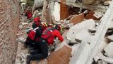 После землетрясения пожилой эквадорец смог выжить под завалами 13 дней