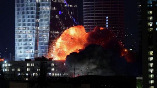 В Тель-Авиве гремят взрывы — пятая атака с утра