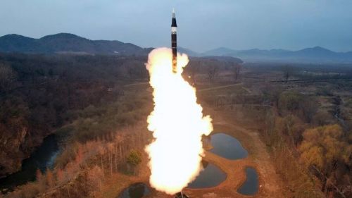 Очень опасный инструмент: Россия готовит супермощный удар по Киеву с ракетами КНДР