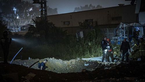 Мэр Петах-Тиквы набросился на репортеров CNN, снимавших последствия иранского удара