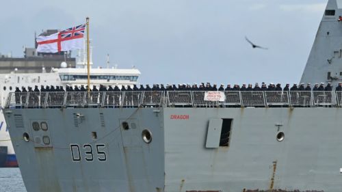 Лондон вне себя от цен: силовикам разрешили заходить на танкеры из России в Ла-Манше