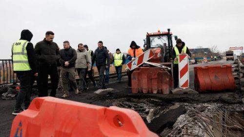It will be improved soon: Bankova reported that they had opened a passage over the bridge in Mayaki