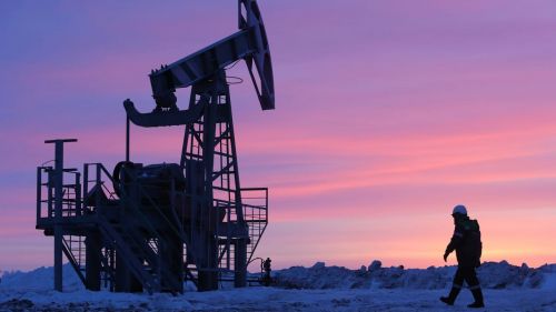 Украина зря надеется уронить добычу нефти в России: Киев попался на российский миф?