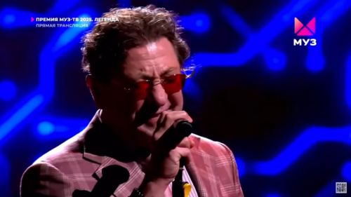 Гонорар просел, билеты не берут: народный артист России резко стал невостребованным