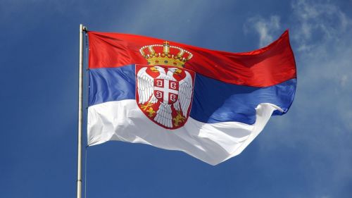 Оппозиция в Сербии лидирует на выборах с более чем 45% голосов