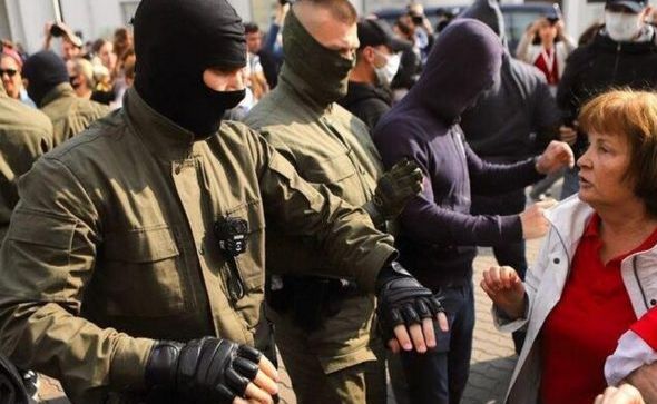 Белорусская оппозиция опубликовала сотни персональных данных силовиков