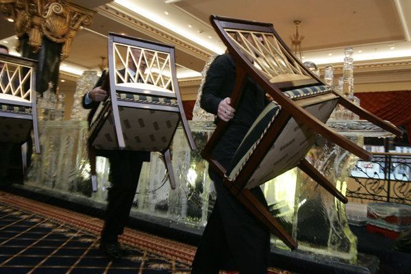 Парламент Дагестана сохранил право на госгарантии для экс-глав региона