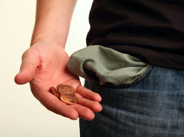 Зарплата в России упала на 9,2%