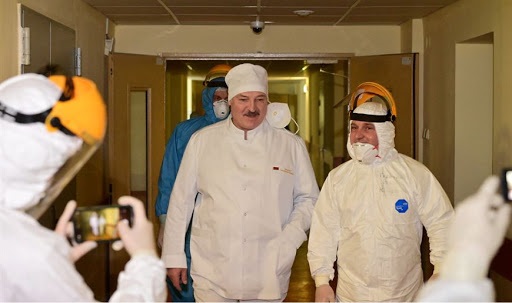 Лукашенко отказывается отдавать Конституцию «незнакомому президенту» 2 5eef99b1ed7e95c7c3efd1de828bb Лукашенко отказывается отдавать Конституцию «незнакомому президенту»