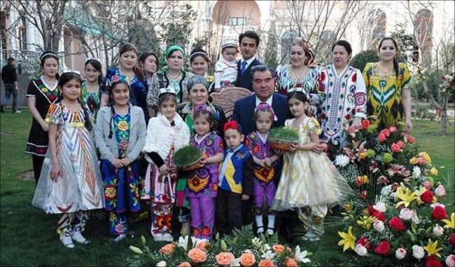 Эмомали Рахмон биография, фото, личная жизнь, новости 2018 32 Эмомали Рахмон биография, фото, личная жизнь, новости 2018 43