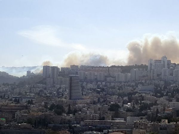 Ukrajinski vatrogasci pomoći će u gašenju požara na području Haife u Izraelu