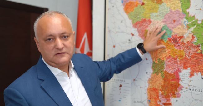 Додон: Молдавия идет по украинскому сценарию, Санду сдаёт страну НАТО
